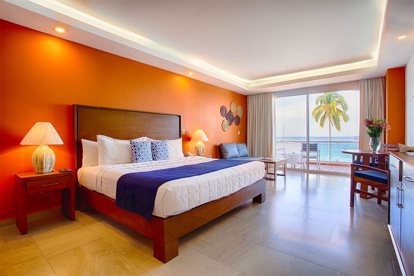 Bed-king-Suite-Ocean-View-Boutique-Hotel-Puerto-Vallarta-Centro Bed-king-Suite-Ocean-View-Boutique-Hotel-Puerto-Vallarta-Centro